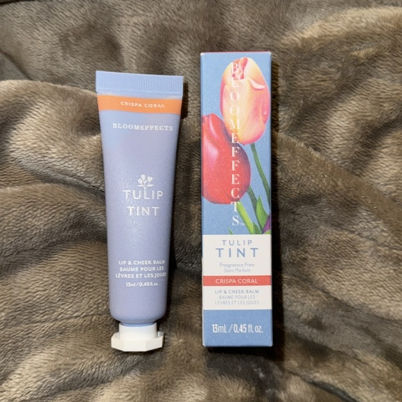 Lip & Cheek Balm in Crispa Coral by Bloom Effects - Picture 2 of 4